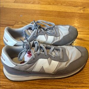 New Balance 237 Sneakers